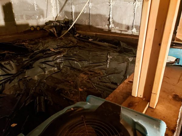 Crawlspace Water Cleanup in Mcdonough